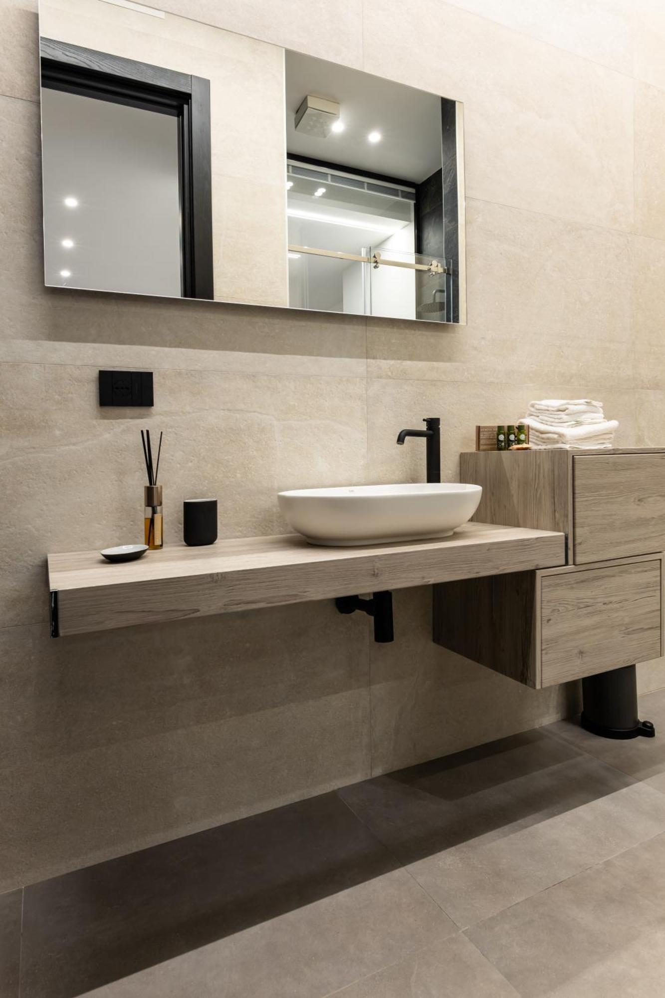 Luxury Suite New Look Монополи Экстерьер фото